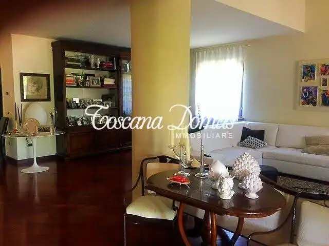 Castle 200m² in Italy, Sant'Andrea a Montecchio. Priced at 775449$ rent photo-3