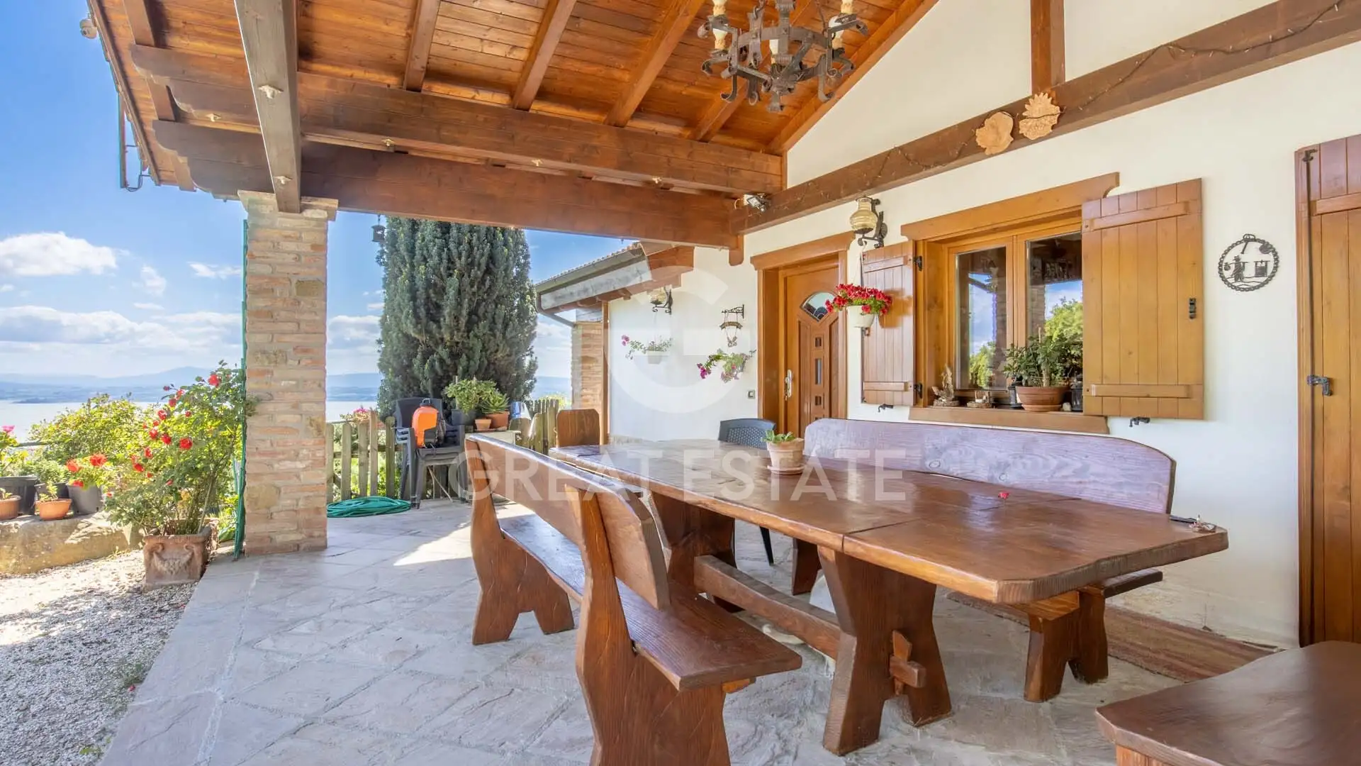 Villa 369m² in Italy, Perugia. Priced at 780000€ rent photo-7