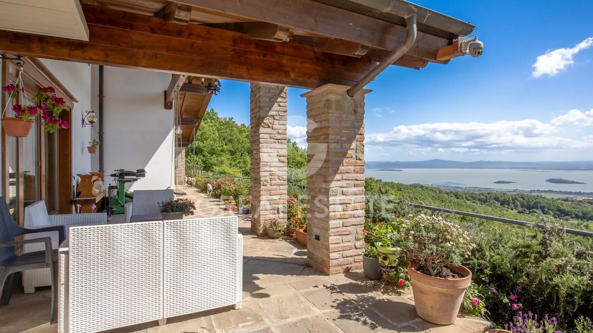 Villa 369m² in Italy, Perugia. Priced at 780000€ rent photo-10