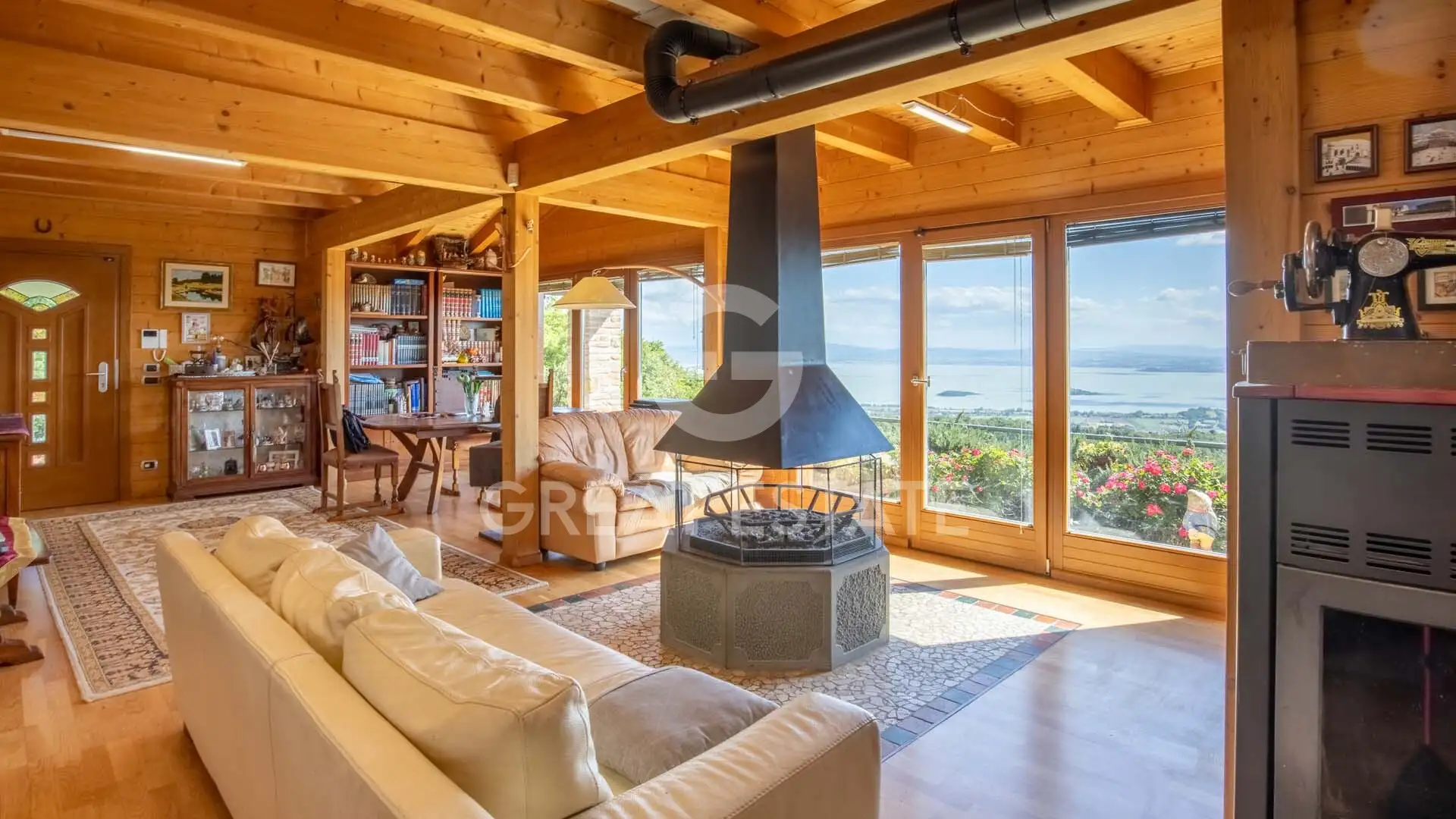 Villa 369m² in Italy, Perugia. Priced at 780000€ rent photo-13