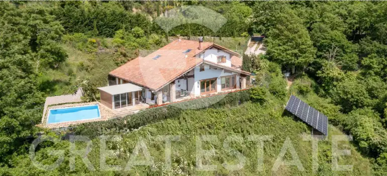 Villa 369m² in Italy, Perugia. Priced at 780000€ rent photo-15