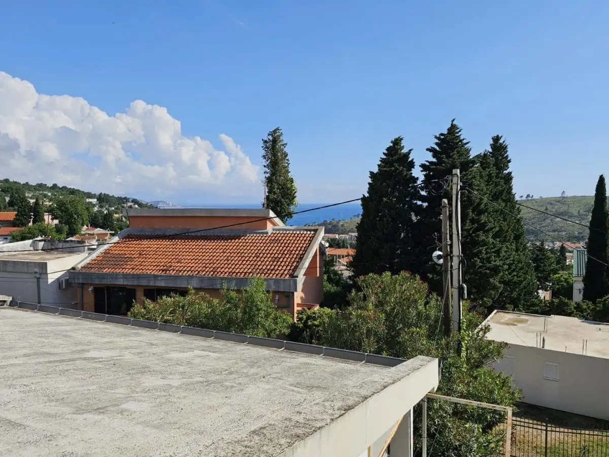 House 300m² in Montenegro, Sutomore. Priced at 135000€ rent photo-5