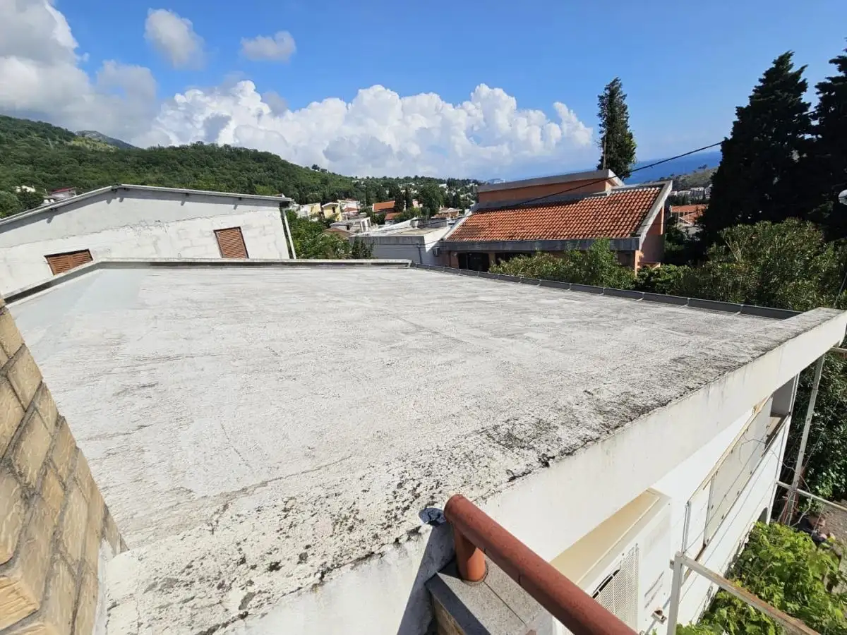 House 300m² in Montenegro, Sutomore. Priced at 135000€ rent photo-7