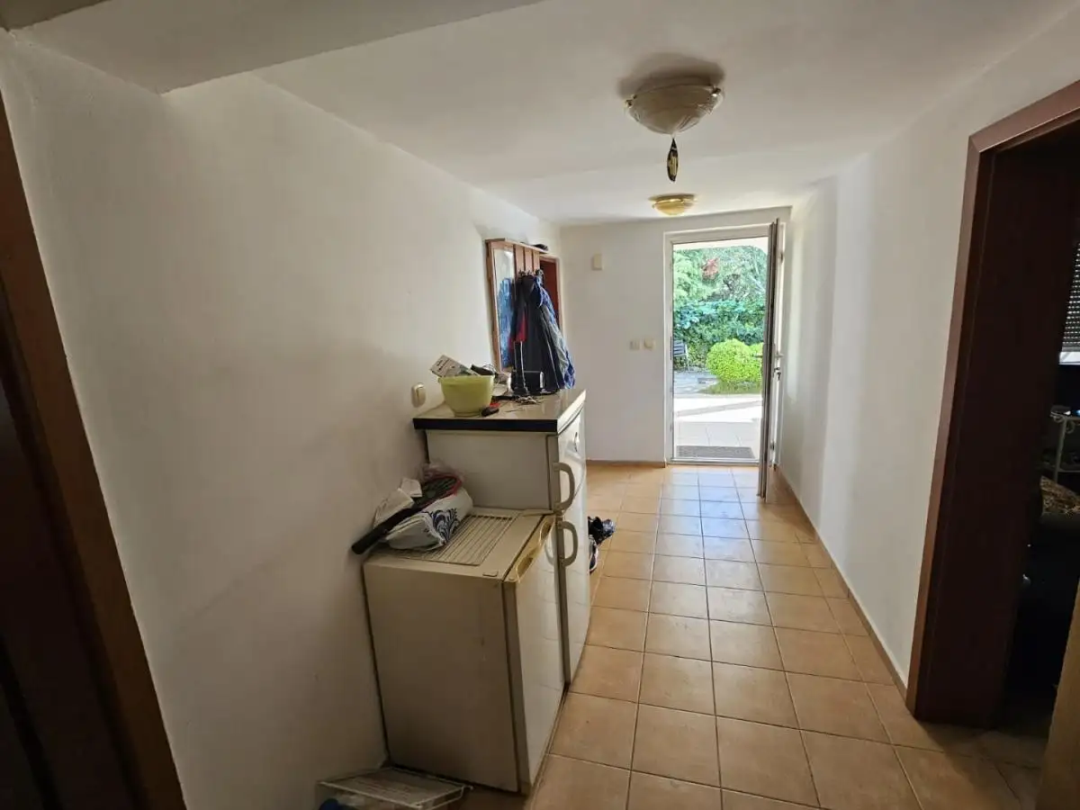 House 300m² in Montenegro, Sutomore. Priced at 135000€ rent photo-33