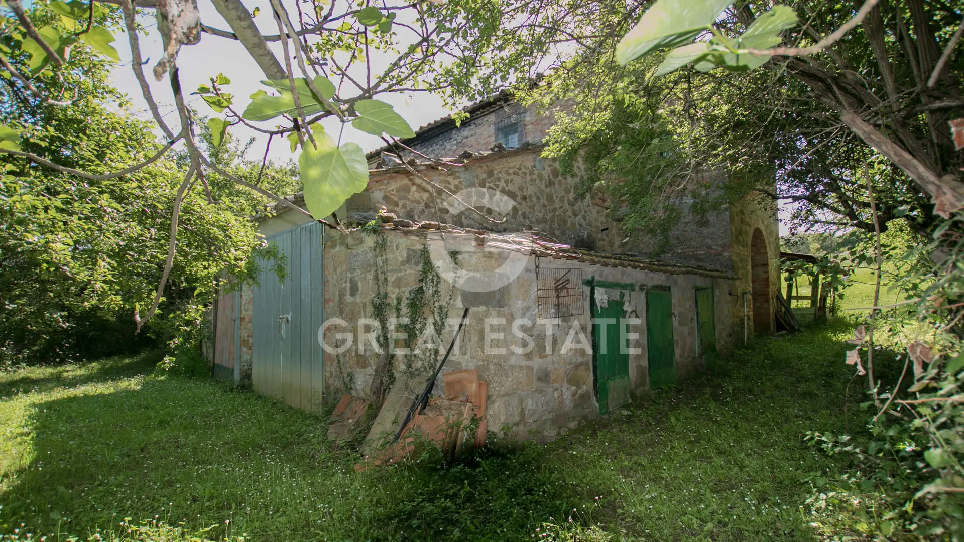 House 511m² in Italy, Siena. Priced at 690000€ rent photo-10