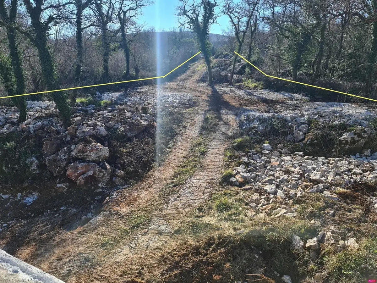 Land 1m² in Montenegro, Bigova. Priced at 660000€ rent photo-2