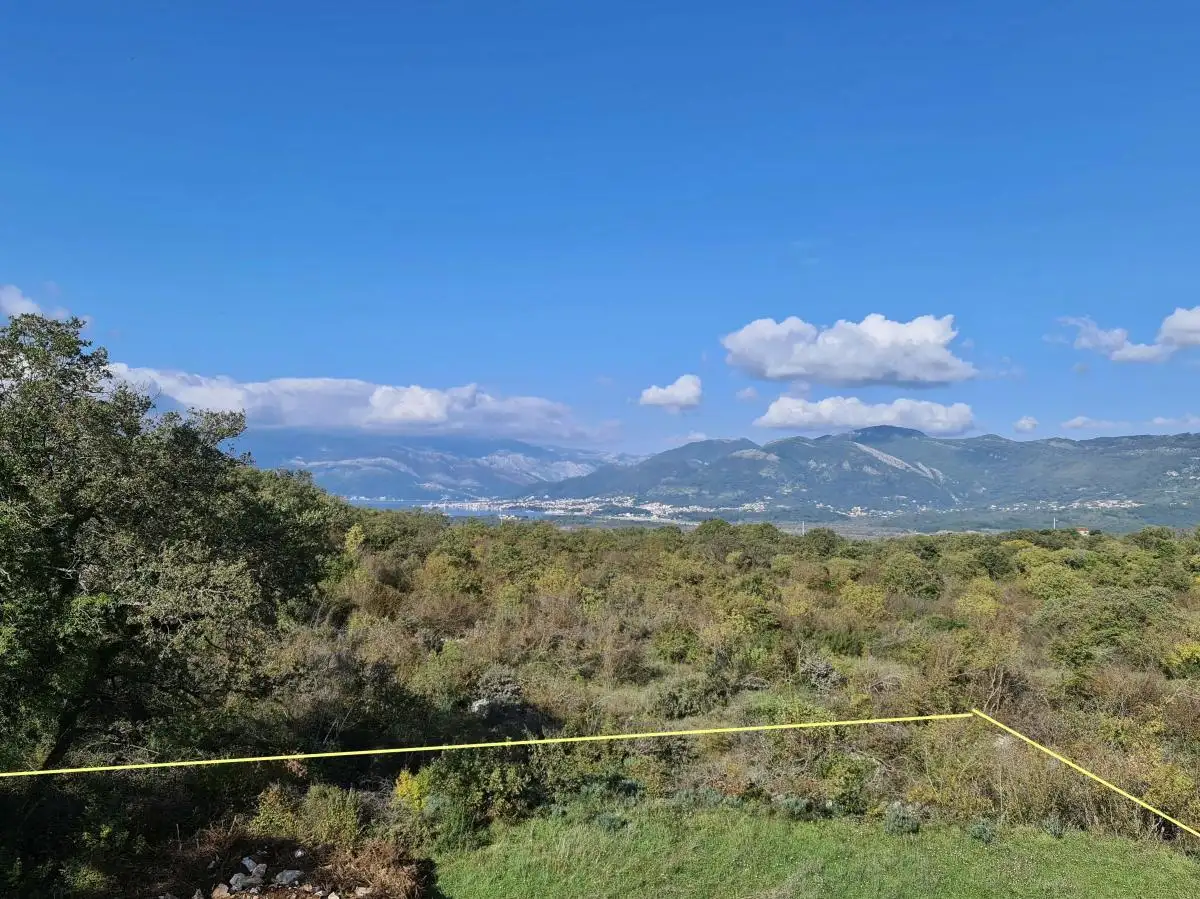 Land 1m² in Montenegro, Bigova. Priced at 660000€ rent photo-3