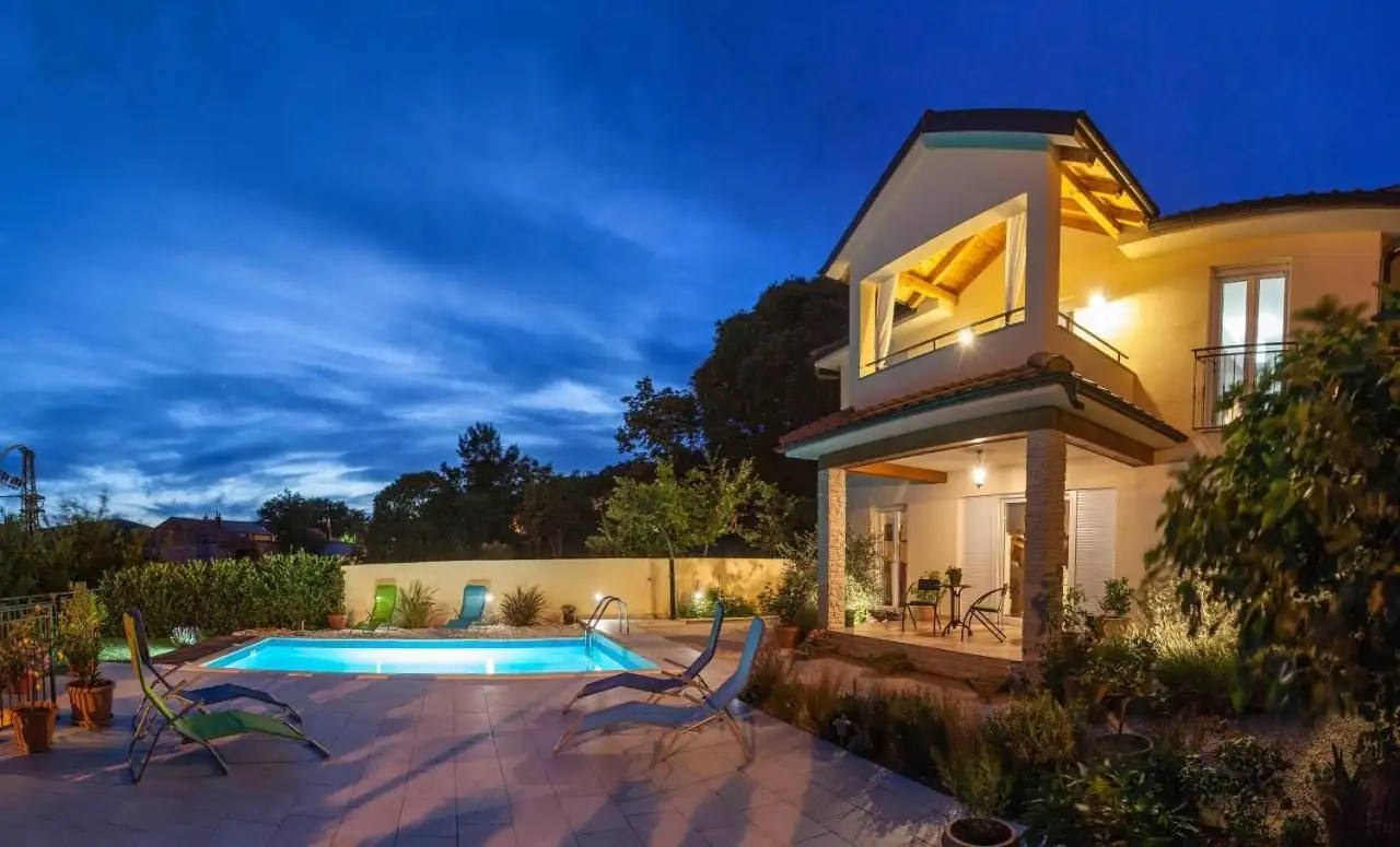 Villa 220m² in Croatia, Bribir. Priced at 615000€ rent photo-2