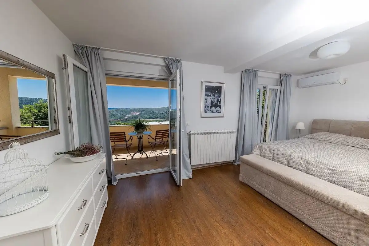 Villa 220m² in Croatia, Bribir. Priced at 615000€ rent photo-18