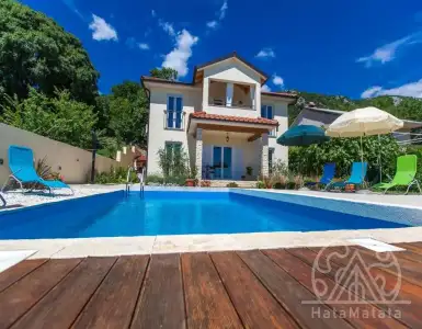 Buy in Croatia for 615000€