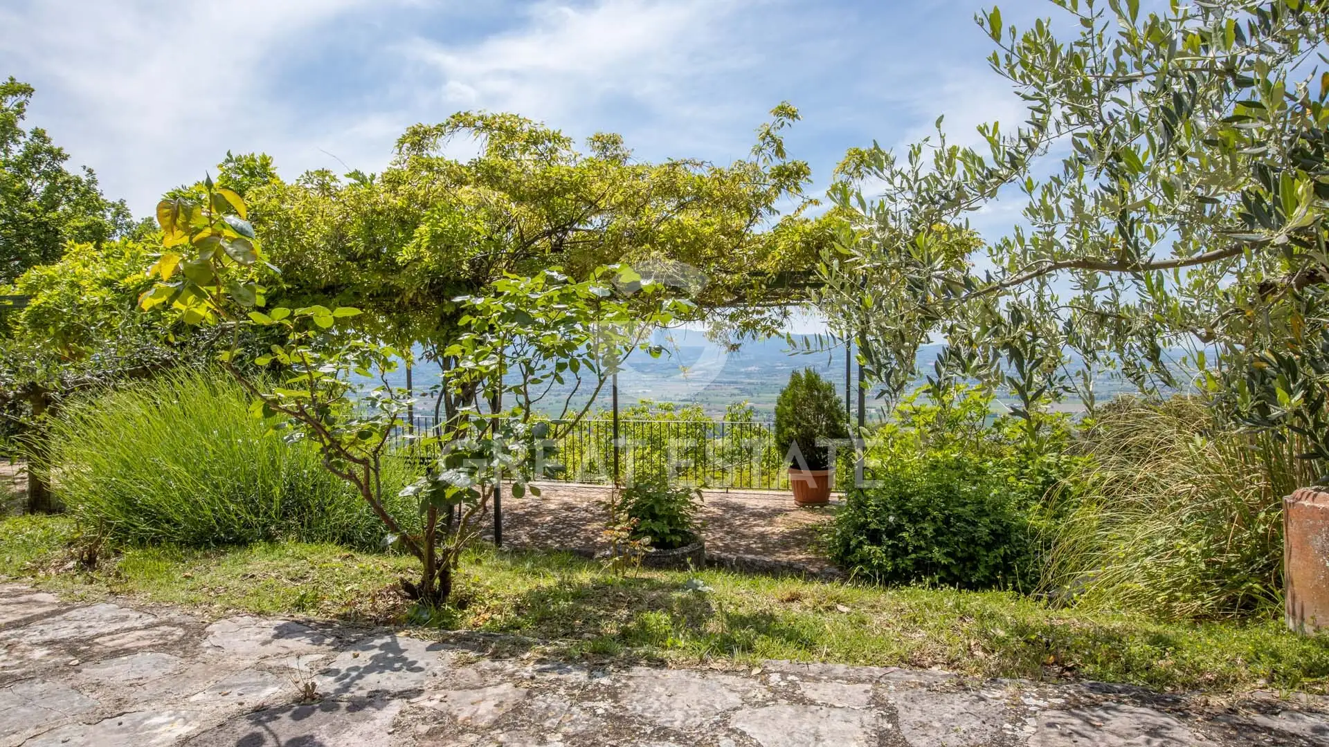 House 270m² in Italy, Perugia. Priced at 550000€ rent photo-10