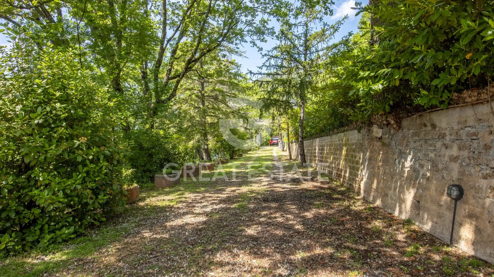 House 270m² in Italy, Perugia. Priced at 550000€ rent photo-15