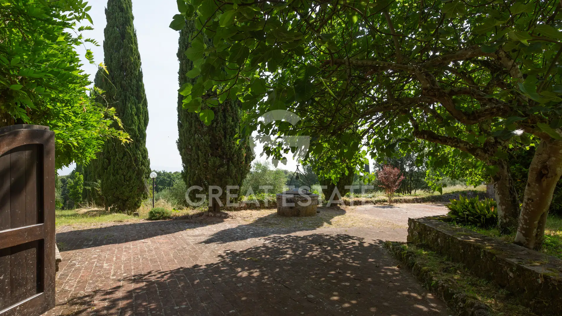 House 1166m² in Italy, Siena. Priced at 2200000€ rent photo-9