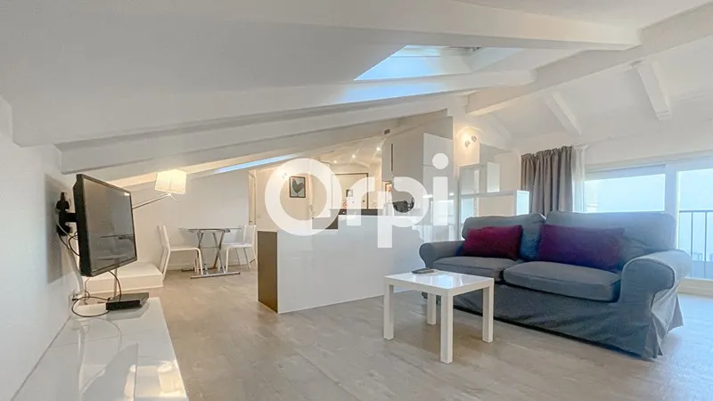 Flat 65m² in France, Cannes. Priced at 554775£ rent photo-3