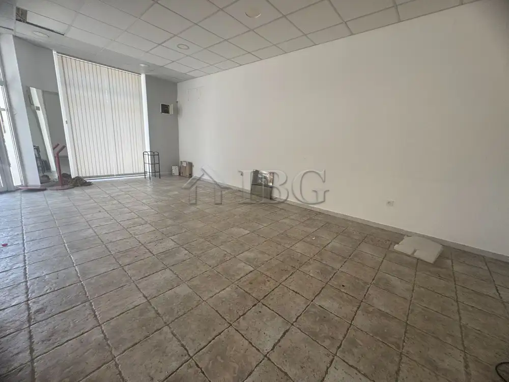 Other Properties 70m² in Bulgaria, Ruse. Priced at 310€ rent photo-8