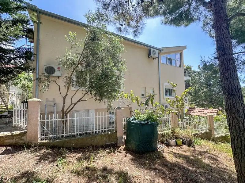 House 300m² in Montenegro, Susanj. Priced at 365000€ rent photo-3