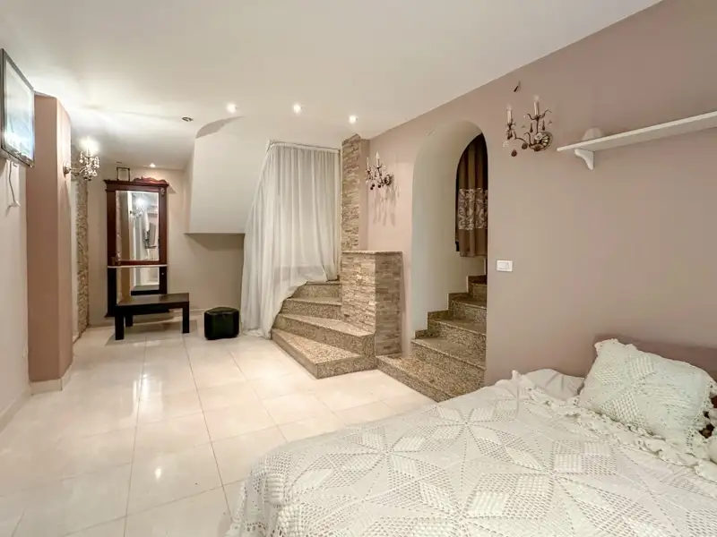 House 300m² in Montenegro, Susanj. Priced at 365000€ rent photo-27