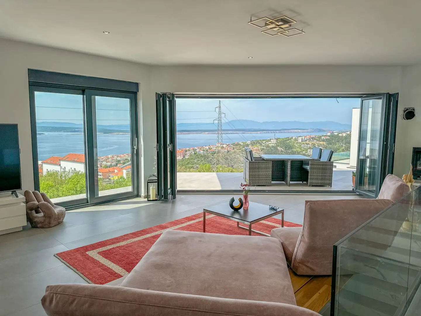 Villa 280m² in Croatia, Crikvenica. Priced at 1150000€ rent photo-3