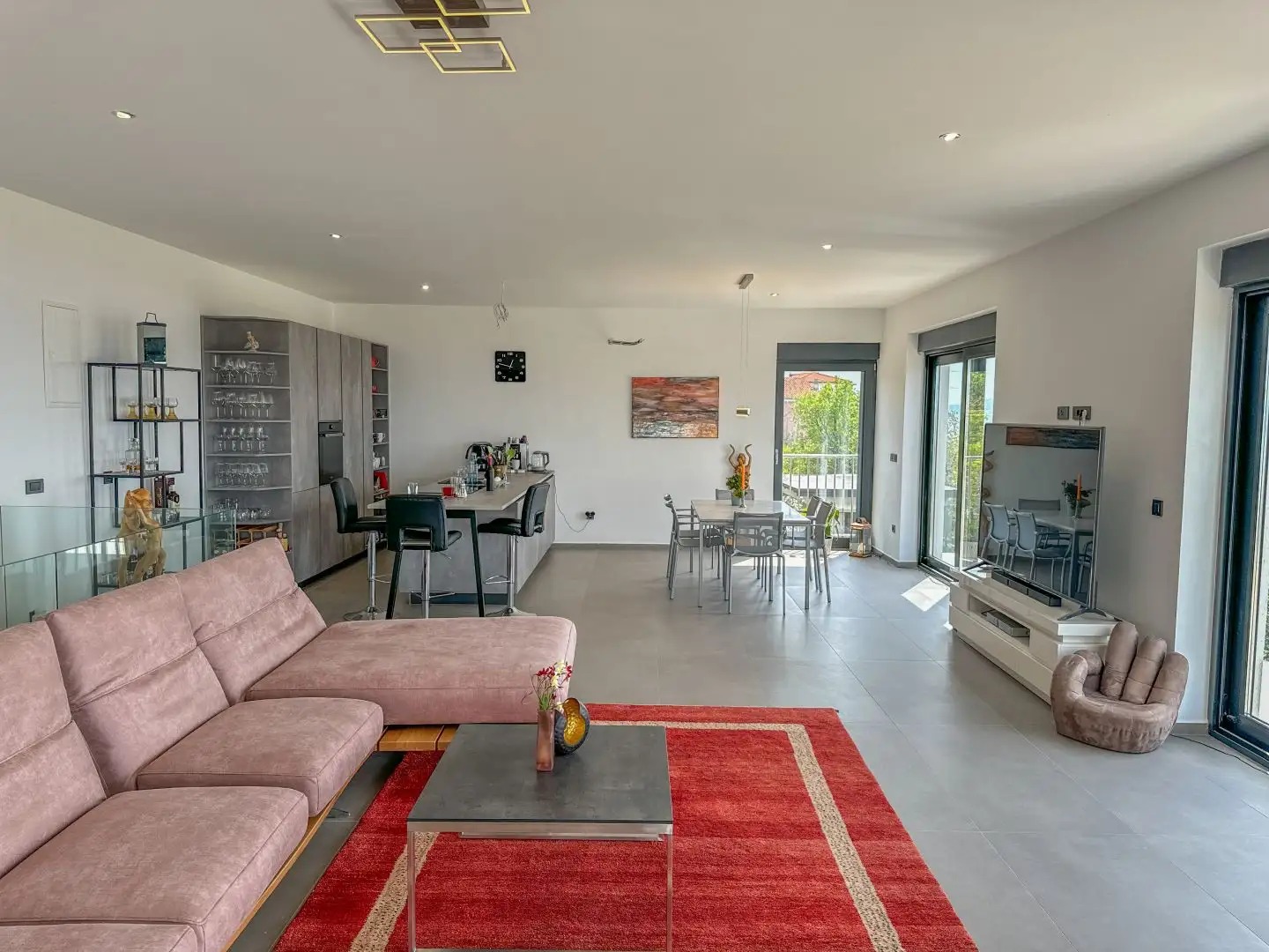Villa 280m² in Croatia, Crikvenica. Priced at 1150000€ rent photo-10