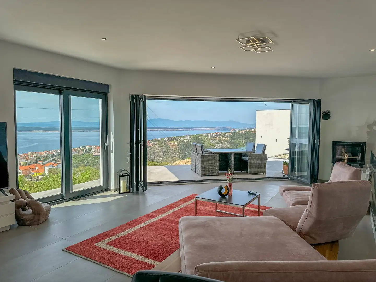 Villa 280m² in Croatia, Crikvenica. Priced at 1150000€ rent photo-15