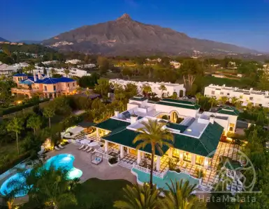 Buy in Spain for 12378779$
