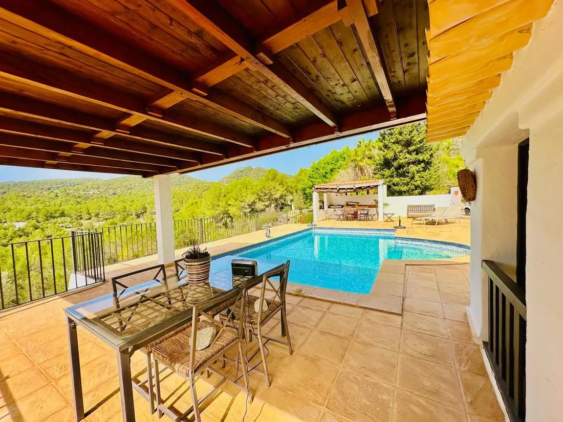 Castle 501m² in Spain, Santa Eularia des Riu. Priced at 3593839$ rent photo-2
