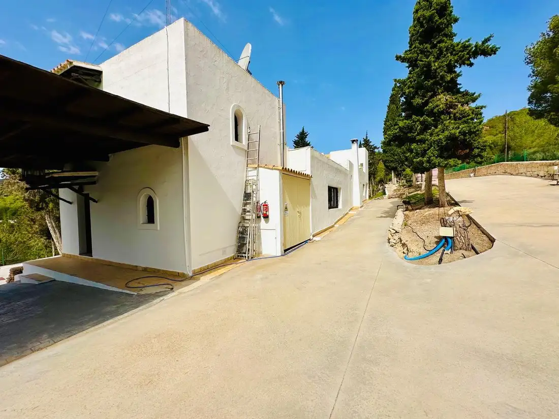 Castle 501m² in Spain, Santa Eularia des Riu. Priced at 3593839$ rent photo-5