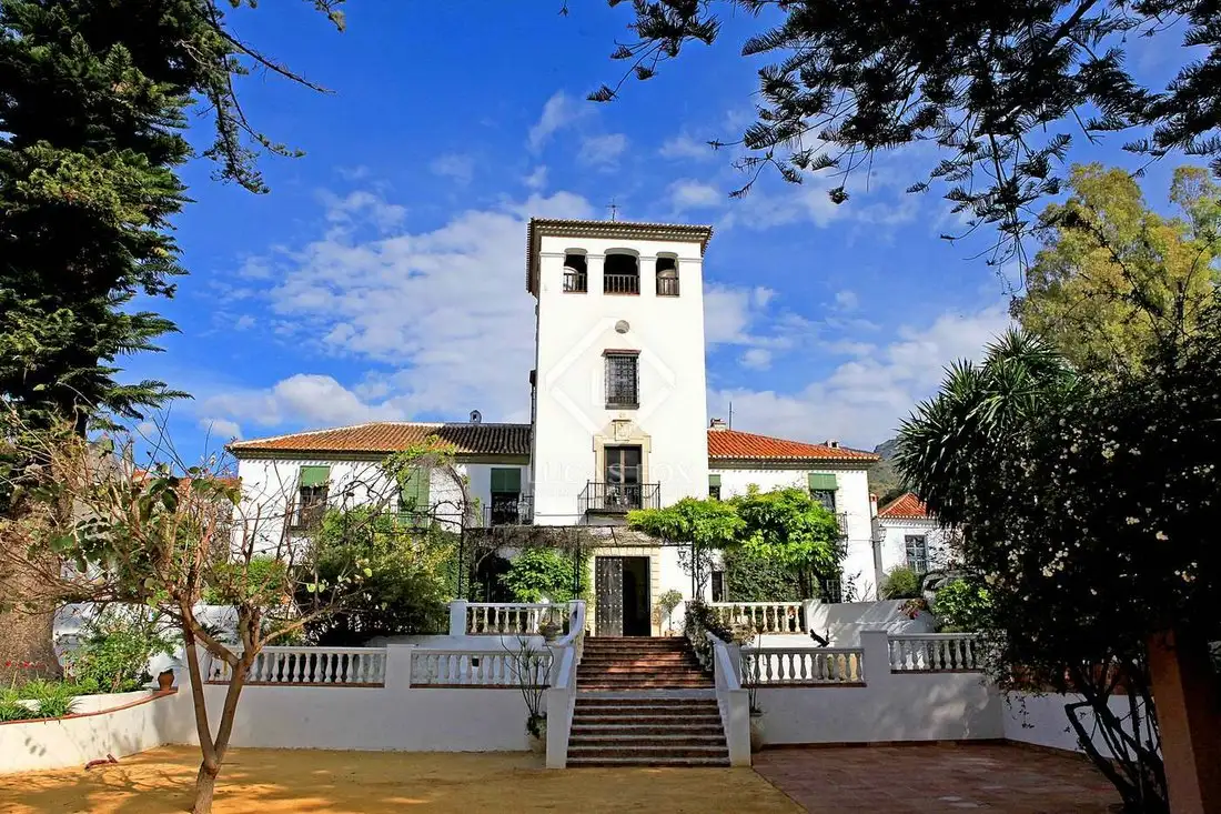 Castle 962m² in Spain, Otivar. Priced at 3983764$ rent photo-1