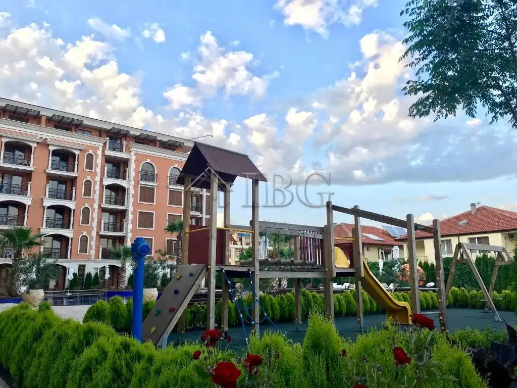 Flat 66m² in Bulgaria, Ravda. Priced at 95000€ rent photo-15