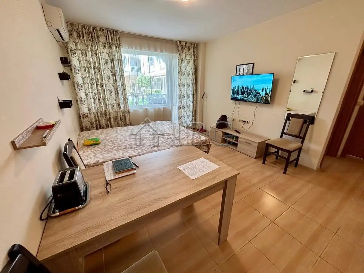 Flat 44m² in Bulgaria, Nessebar. Priced at 72000€ rent photo-3