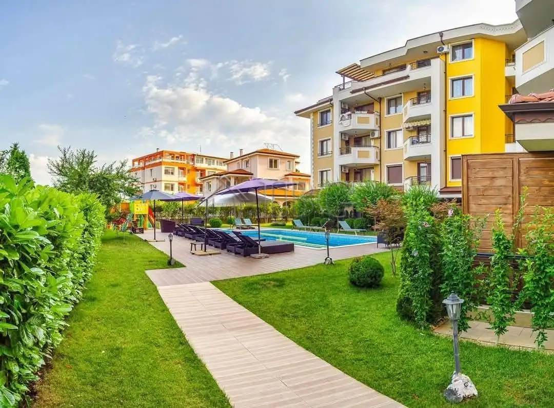 Flat 54m² in Bulgaria, Ravda. Priced at 78000€ rent photo-11