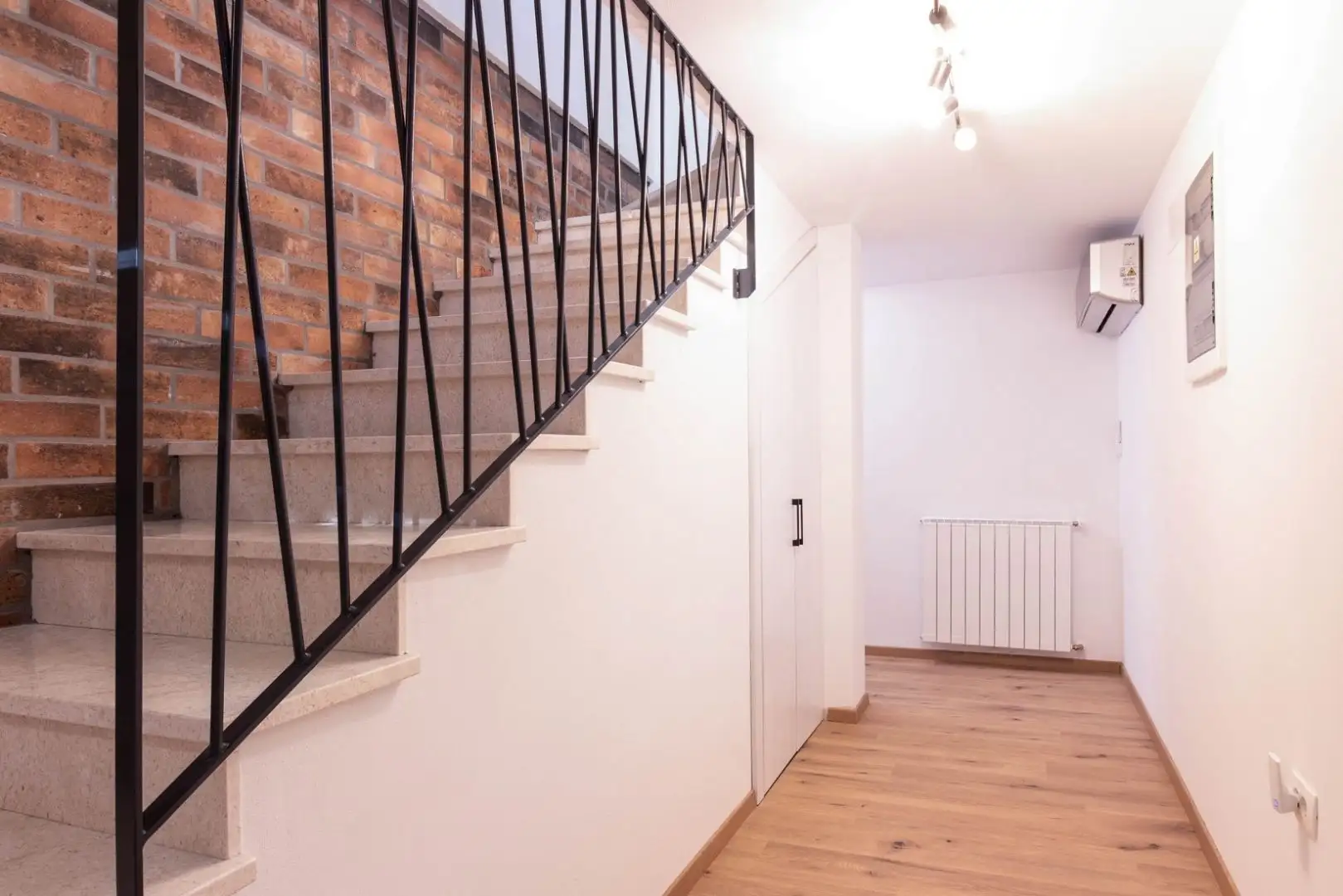 Villa 150m² in Croatia, Labin. Priced at 650000€ rent photo-23