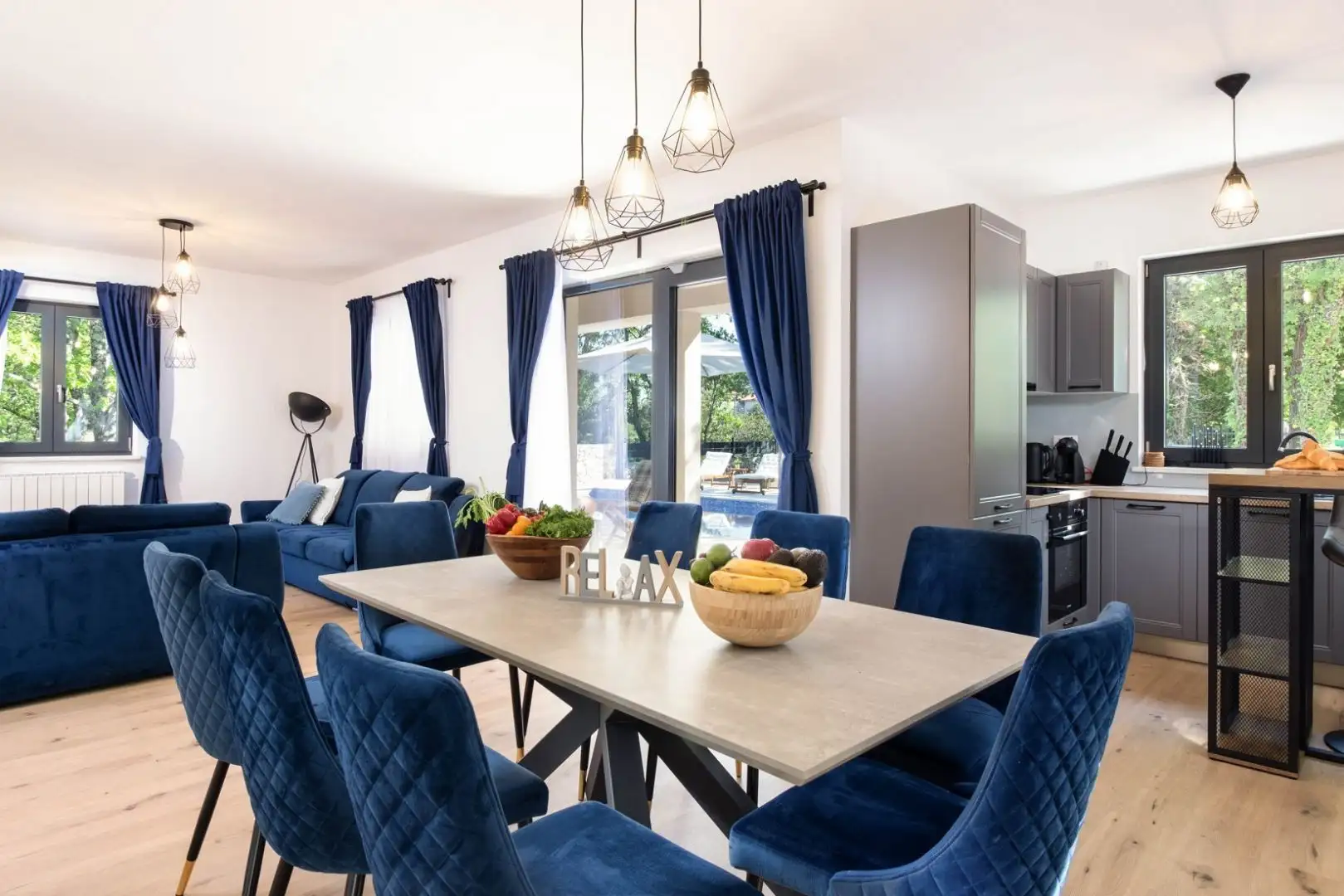 Villa 150m² in Croatia, Labin. Priced at 650000€ rent photo-11