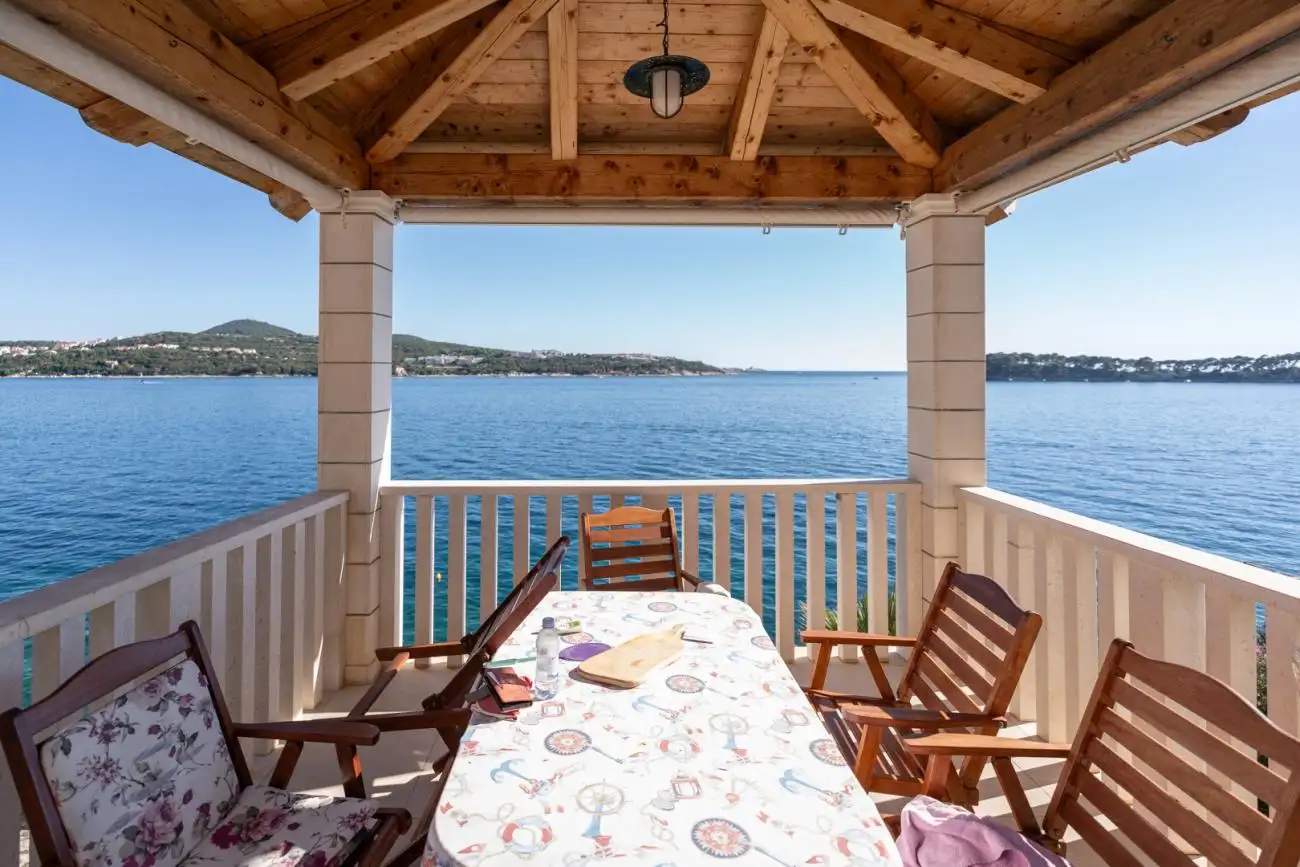 Villa 210m² in Croatia, Dubrovnik. Priced at 4000000€ rent photo-8