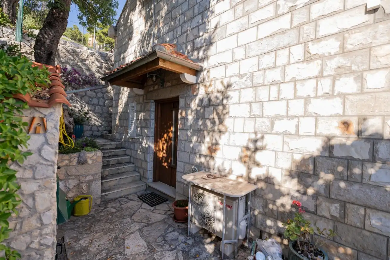 Villa 210m² in Croatia, Dubrovnik. Priced at 4000000€ rent photo-12