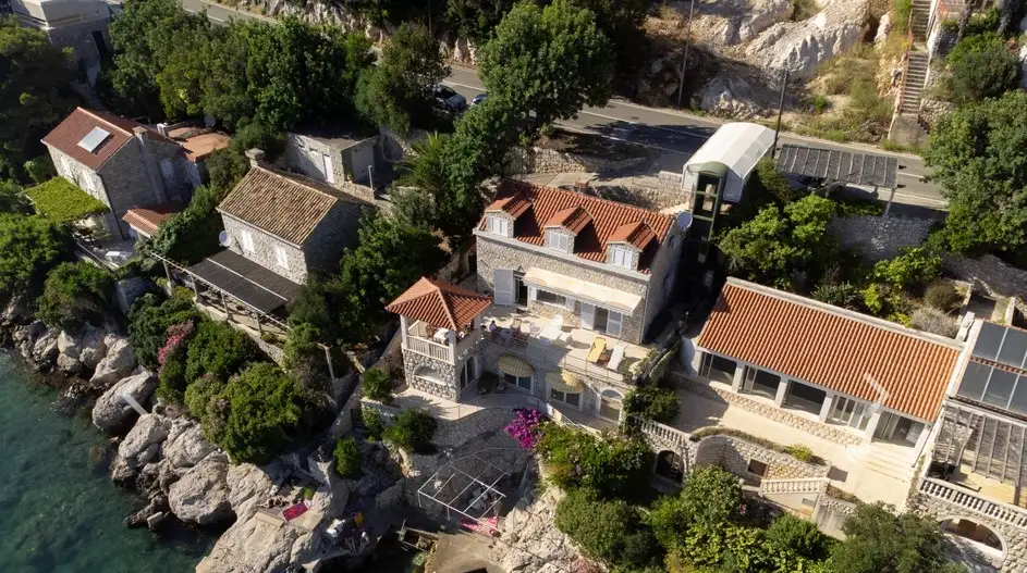 Villa 210m² in Croatia, Dubrovnik. Priced at 4000000€ rent photo-21