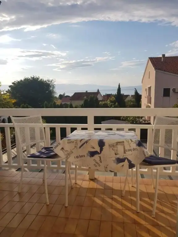 Hotels 350m² in Croatia, Malinska. Priced at 880000€ rent photo-5