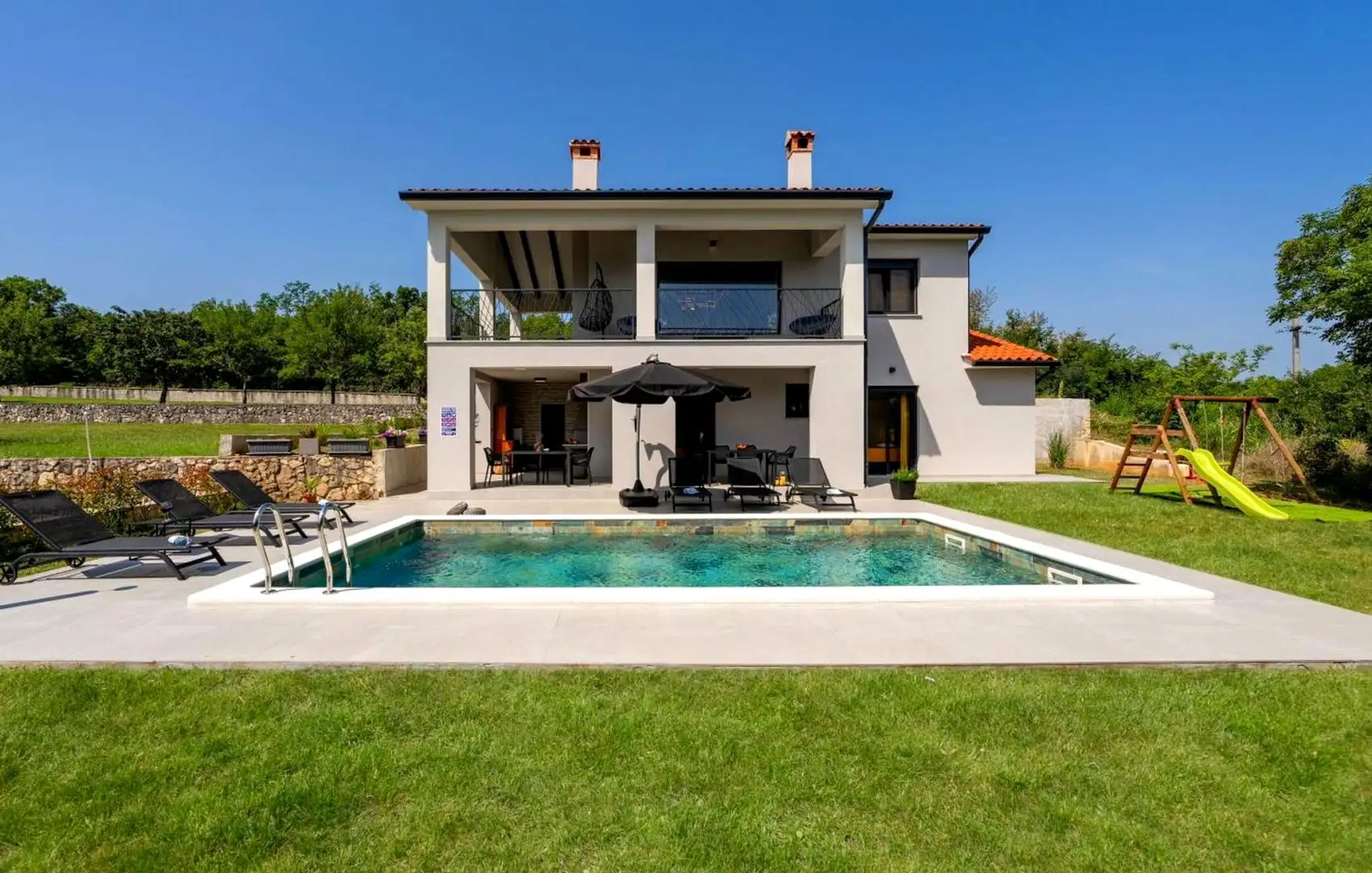 Villa 167m² in Croatia, Labin. Priced at 595000€ rent photo-1