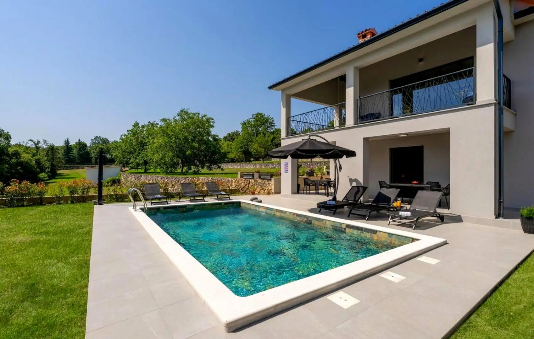 Villa 167m² in Croatia, Labin. Priced at 595000€ rent photo-10