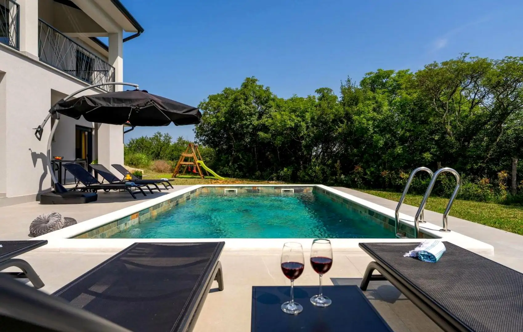 Villa 167m² in Croatia, Labin. Priced at 595000€ rent photo-8
