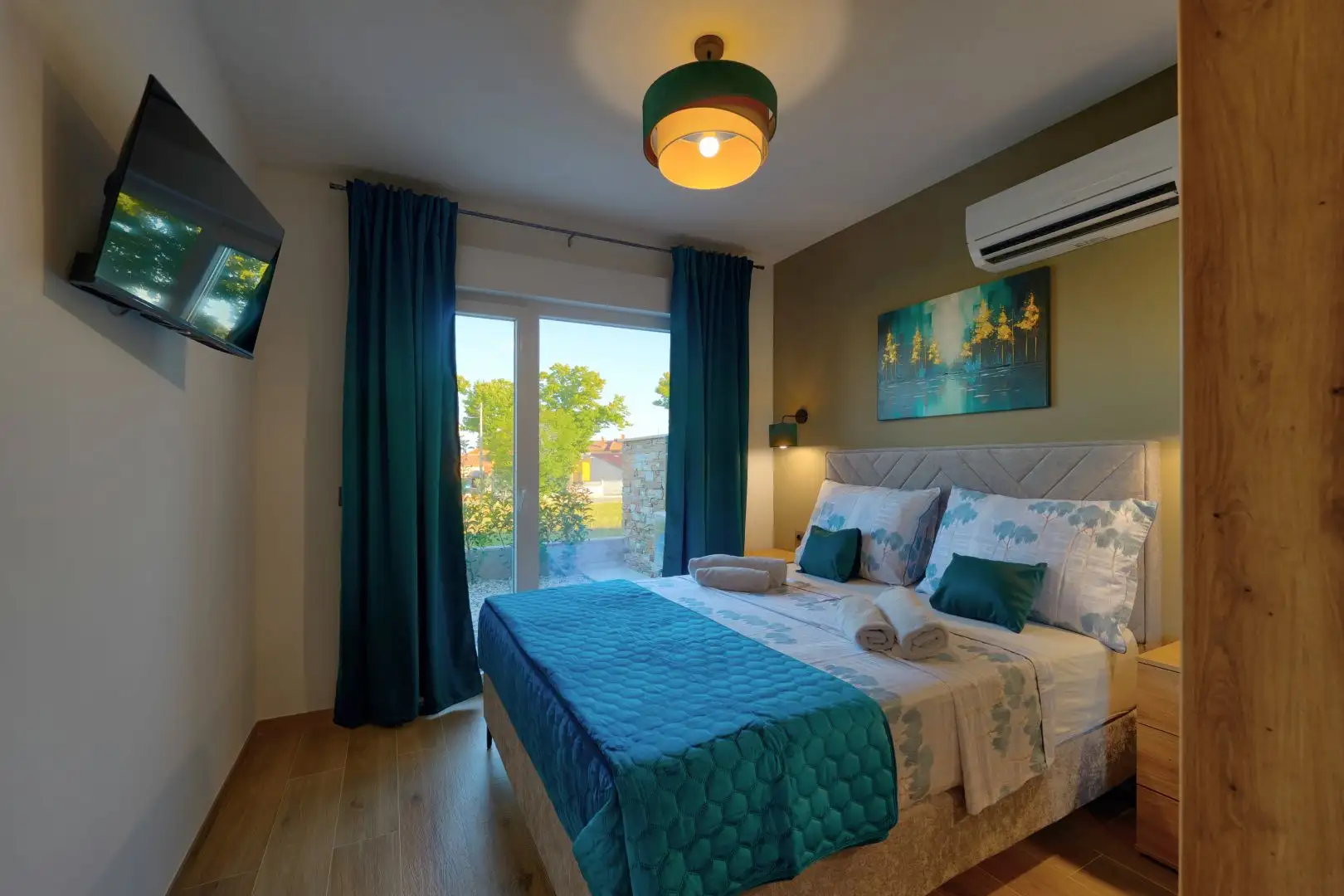 Villa 200m² in Croatia, Loborika. Priced at 635000€ rent photo-23