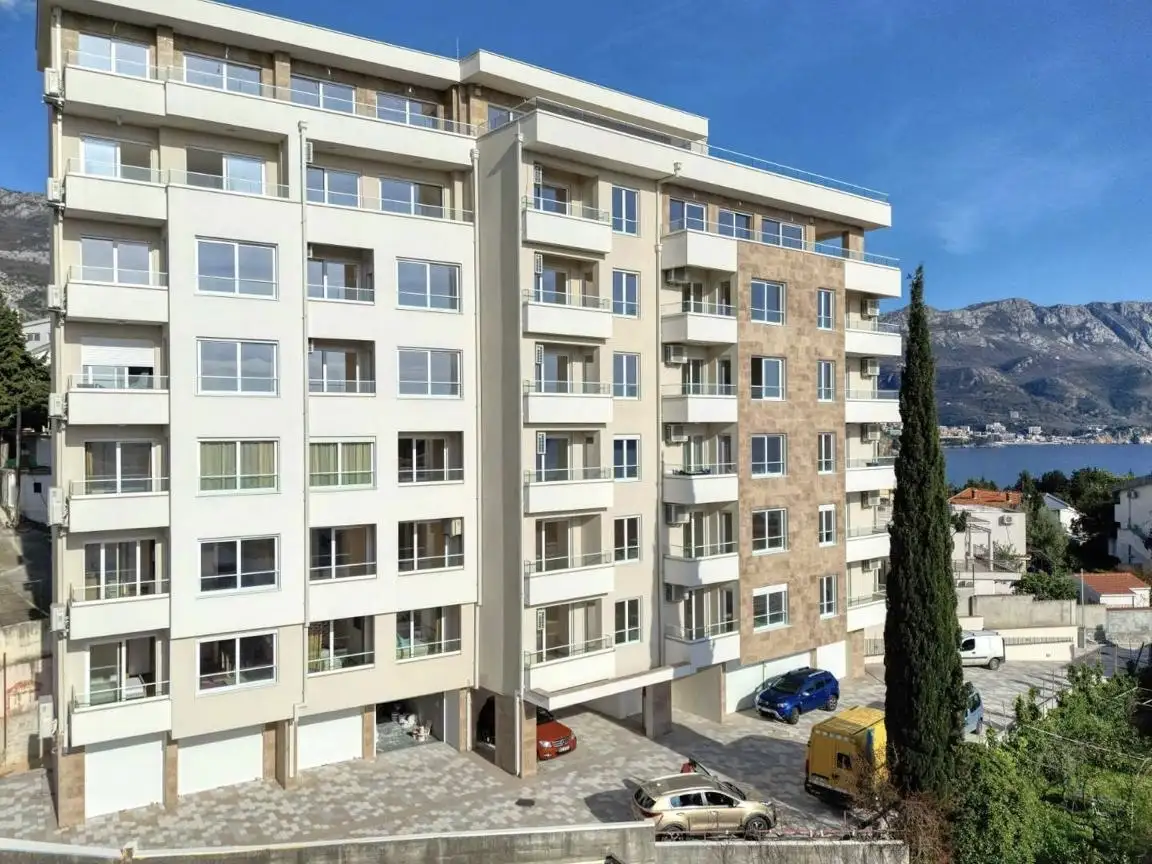 Flat 23m² in Montenegro, Becici. Priced at 80000€ rent photo-4