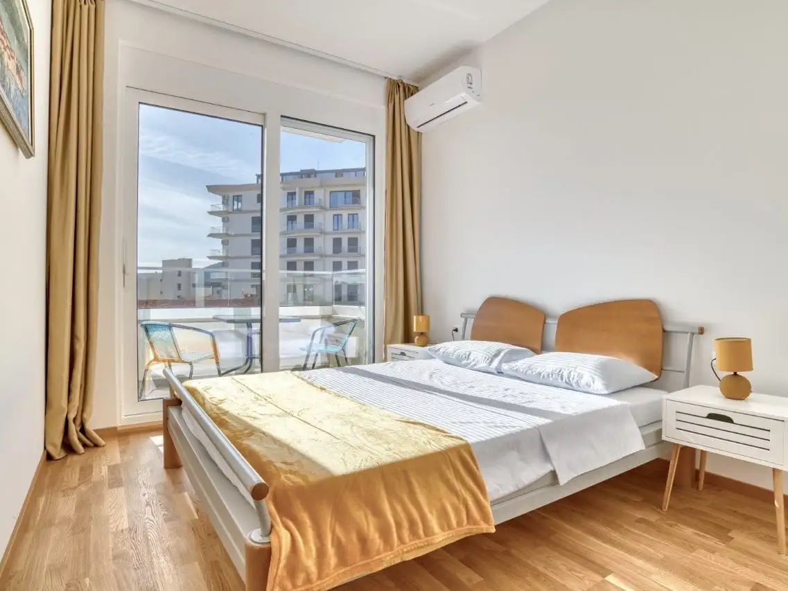 Flat 23m² in Montenegro, Becici. Priced at 80000€ rent photo-13