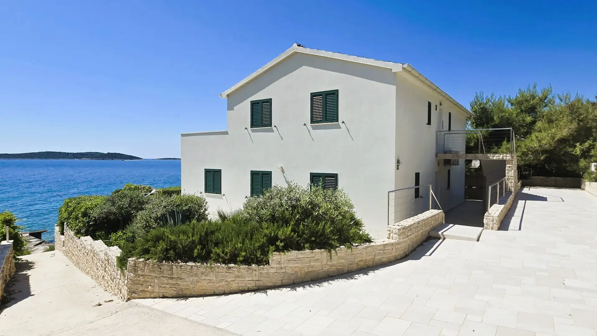 Villa 215m² in Spain, Sant Vicens de Montalt. Priced at 1200000€ rent photo-7