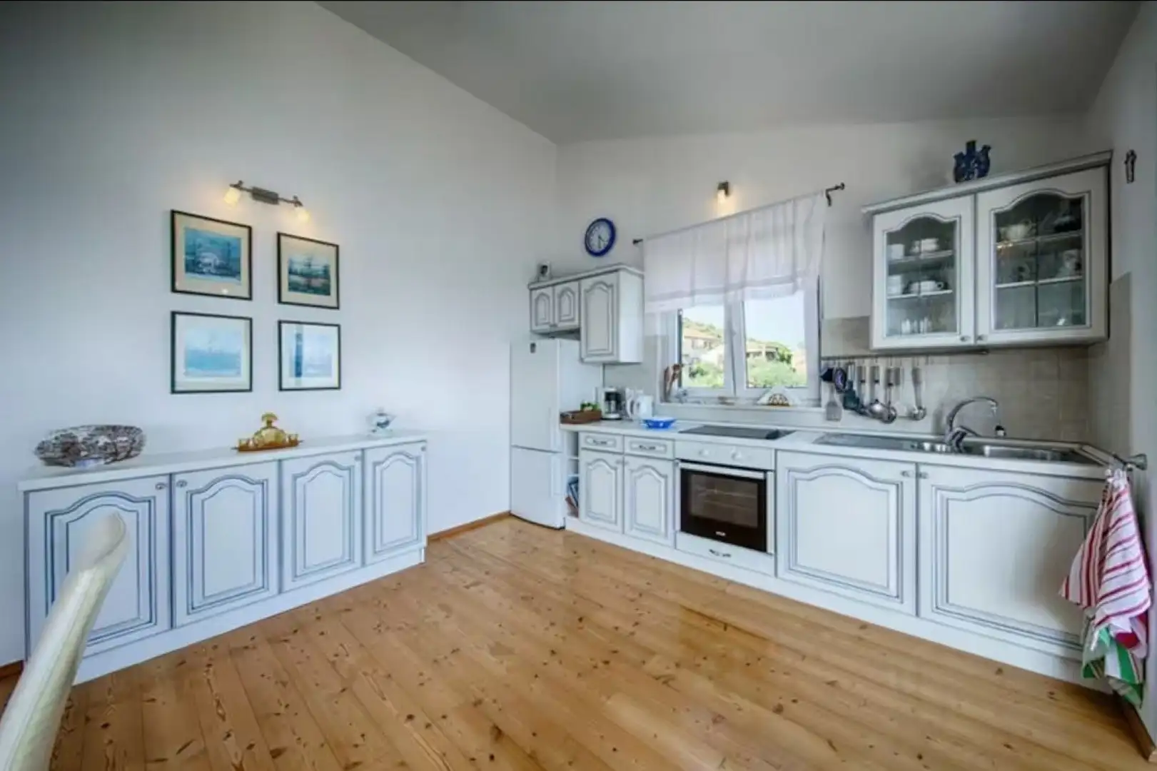 Villa 215m² in Spain, Sant Vicens de Montalt. Priced at 1200000€ rent photo-15
