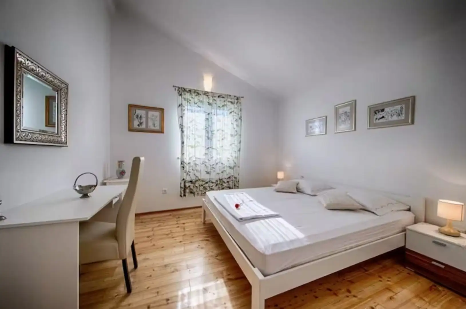 Villa 215m² in Spain, Sant Vicens de Montalt. Priced at 1200000€ rent photo-17