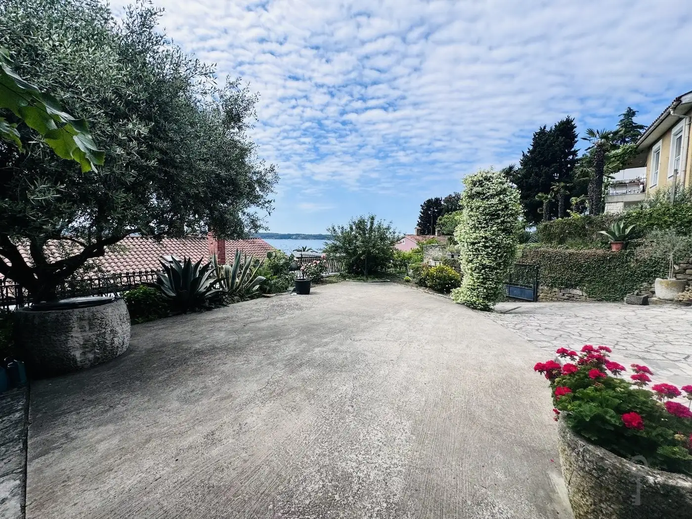 House 294m² in Slovenia, Piran. Priced at 1700000€ rent photo-10
