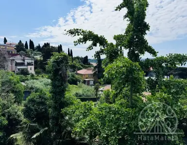 Buy in Slovenia for 1700000€