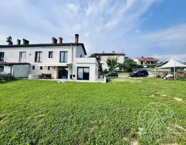 Buy in Slovenia for 695000€