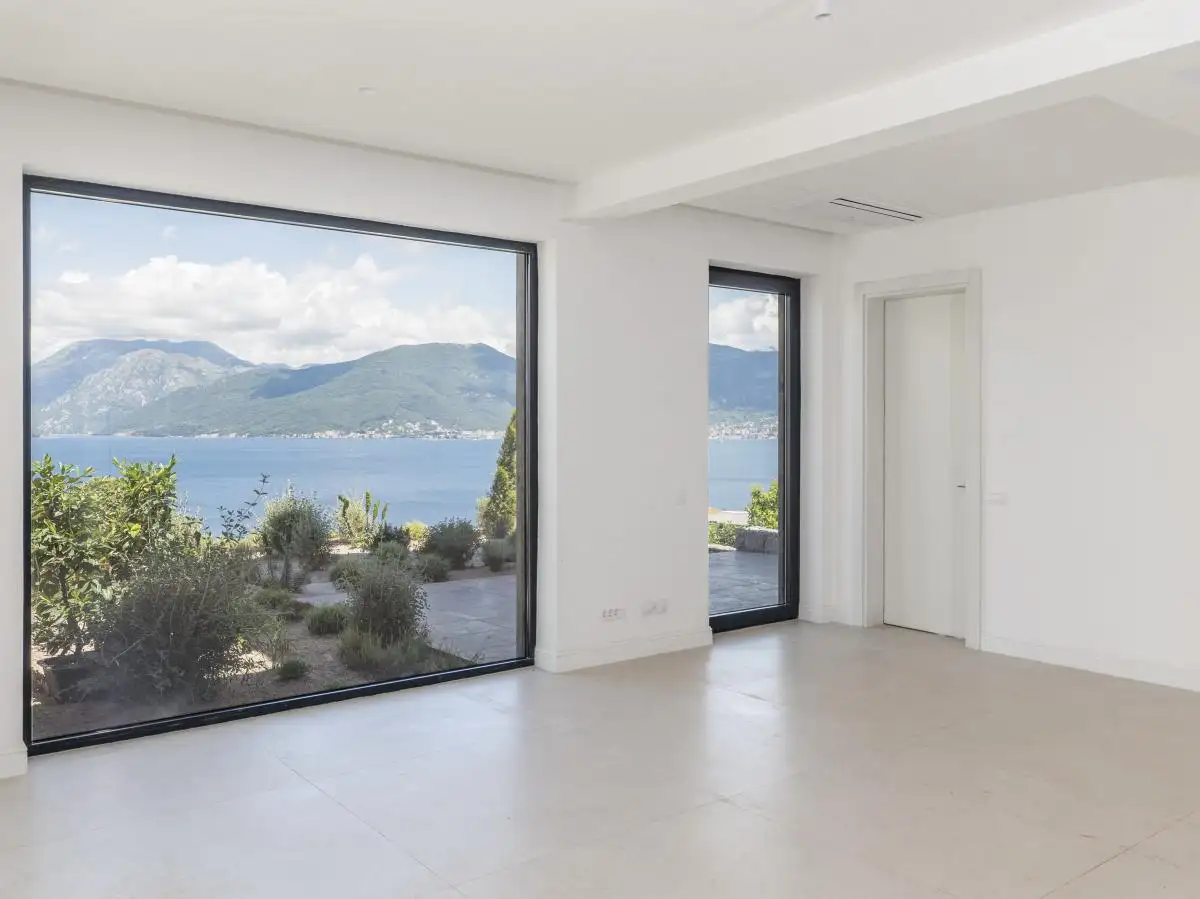 House 328m² in Montenegro, Krasici. Priced at 1800000€ rent photo-38
